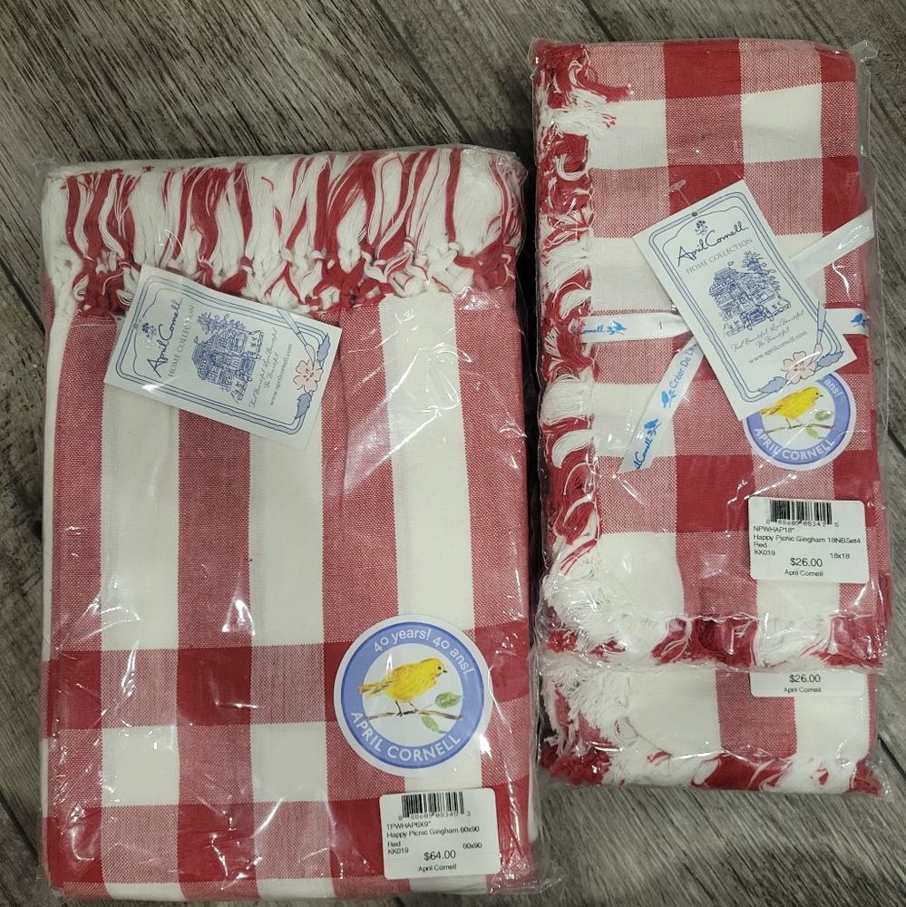 Tablcloth and Napkins